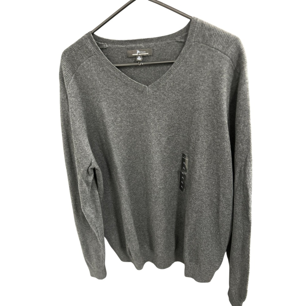 Men's XL Marc Anthony NWT Gray V-Neck Long Sleeve Sweater Soft Casual Knitwear